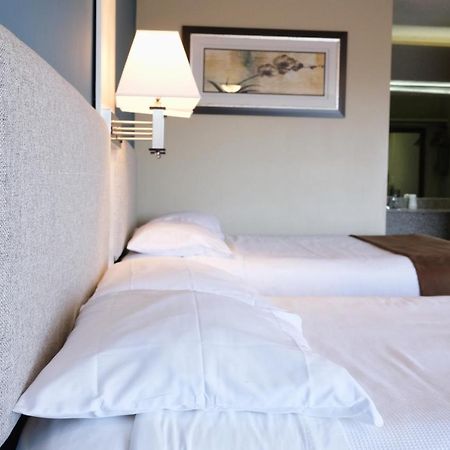 Regency Inn Of Eddyville Kuttawa エクステリア 写真