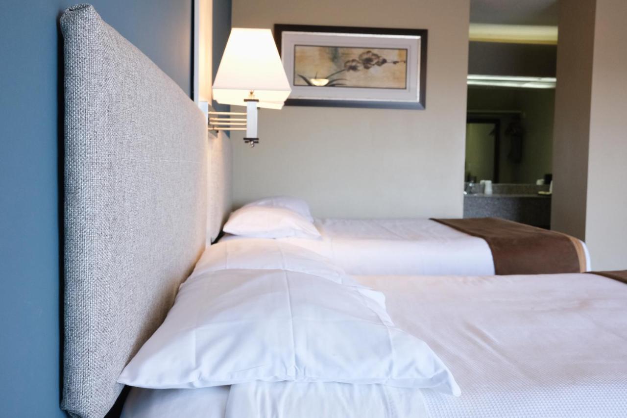 Regency Inn Of Eddyville Kuttawa エクステリア 写真